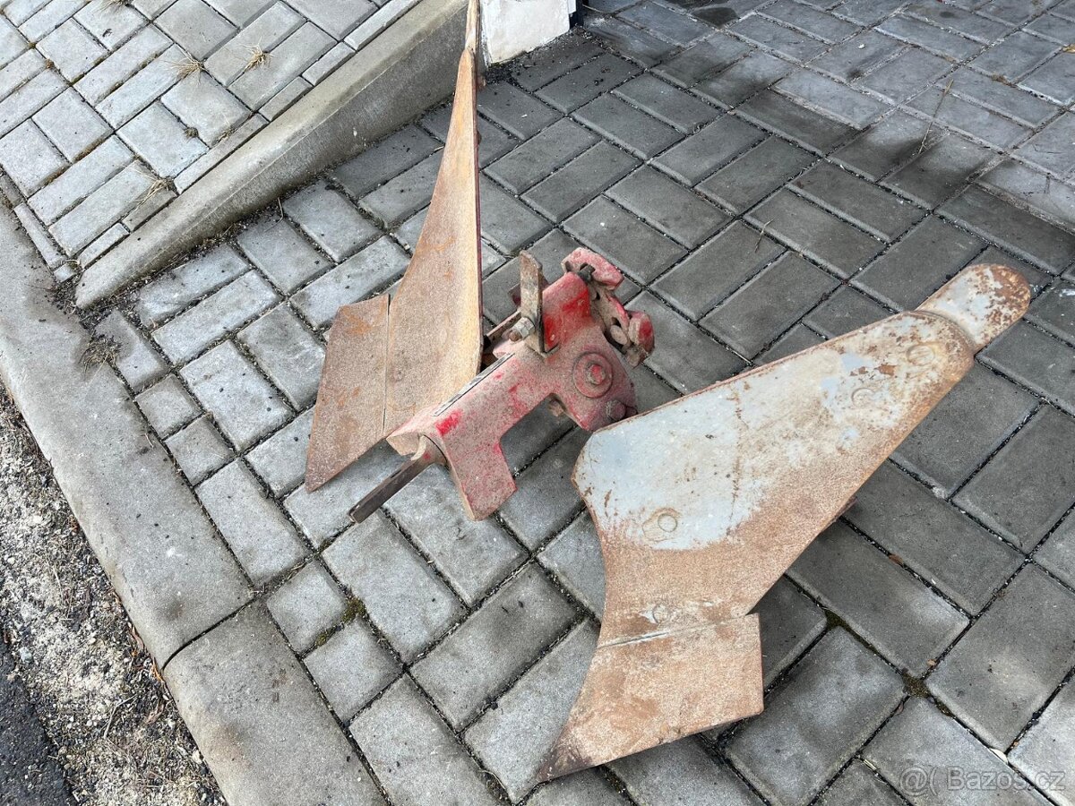 PRODÁM PLUH K MALOTRAKTORŮM TERA VARI