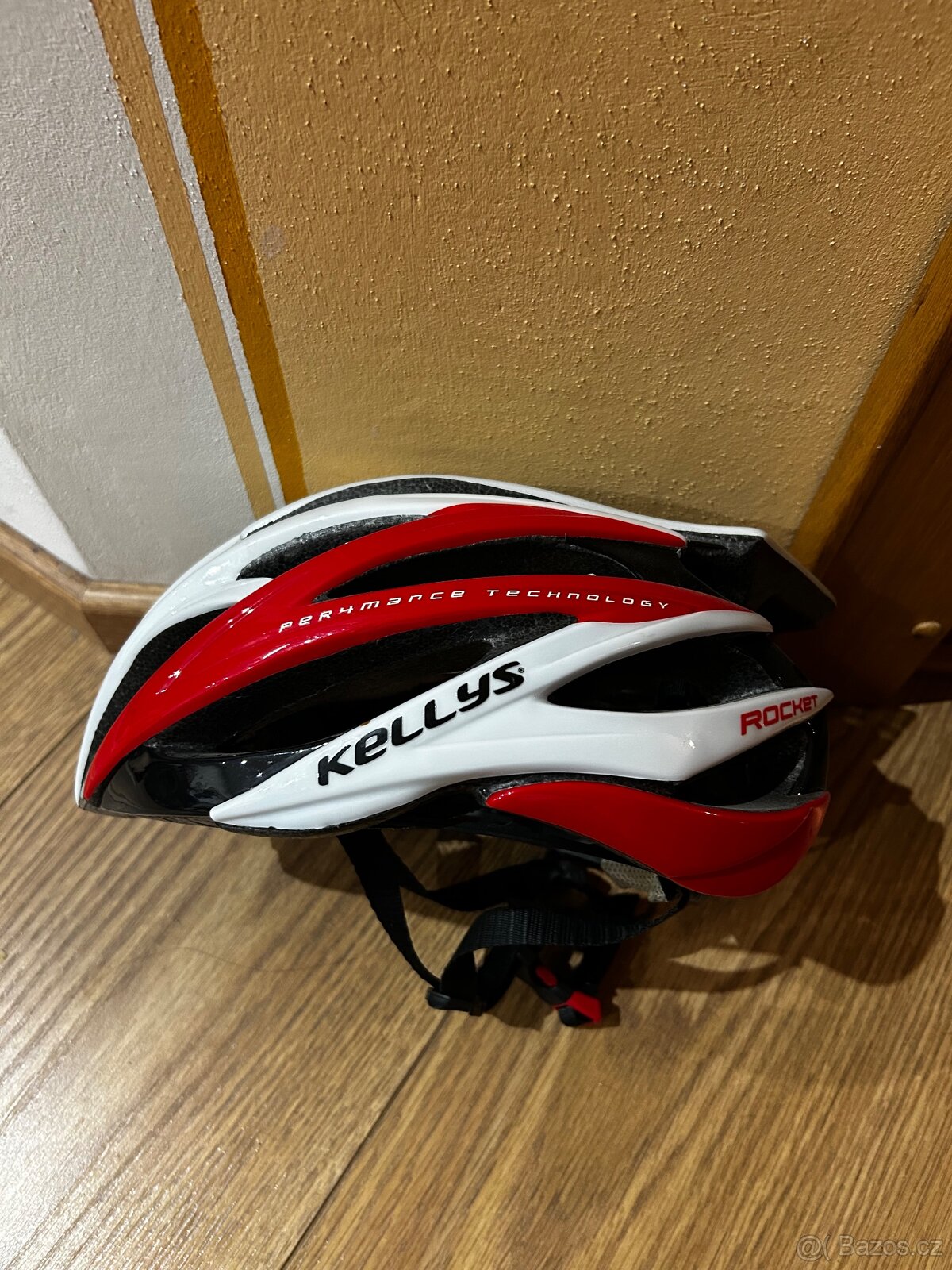 Cyklistická helma KELLYS