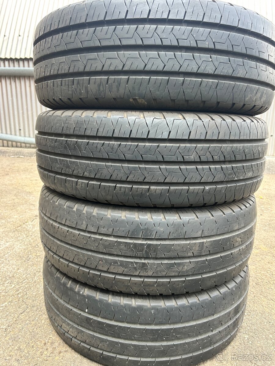 Pneu Point-S 225/70R15 C