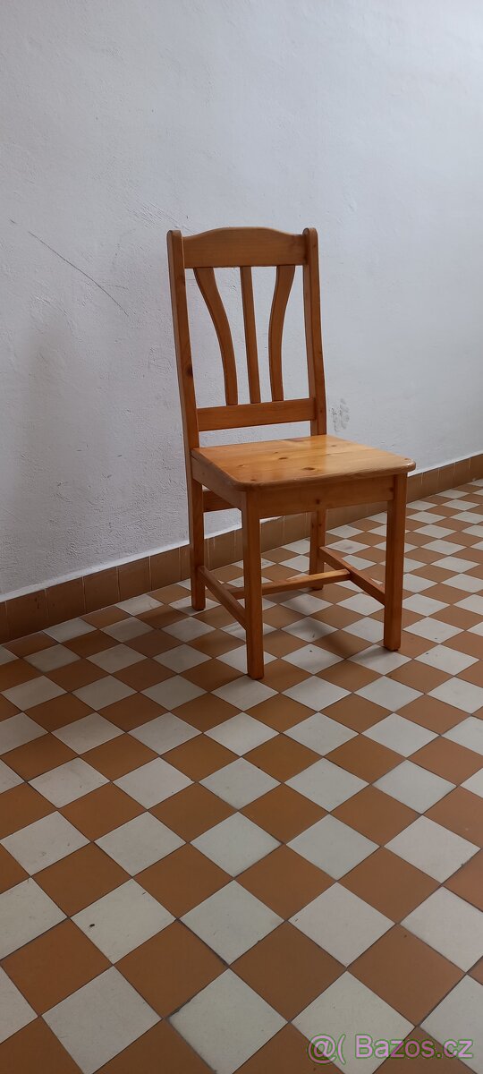 ŽIDLE Z MASIVU