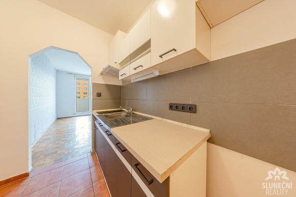 Pronájem bytu 1+kk, 29 m², ulice J. Valčíka, Otrokovice