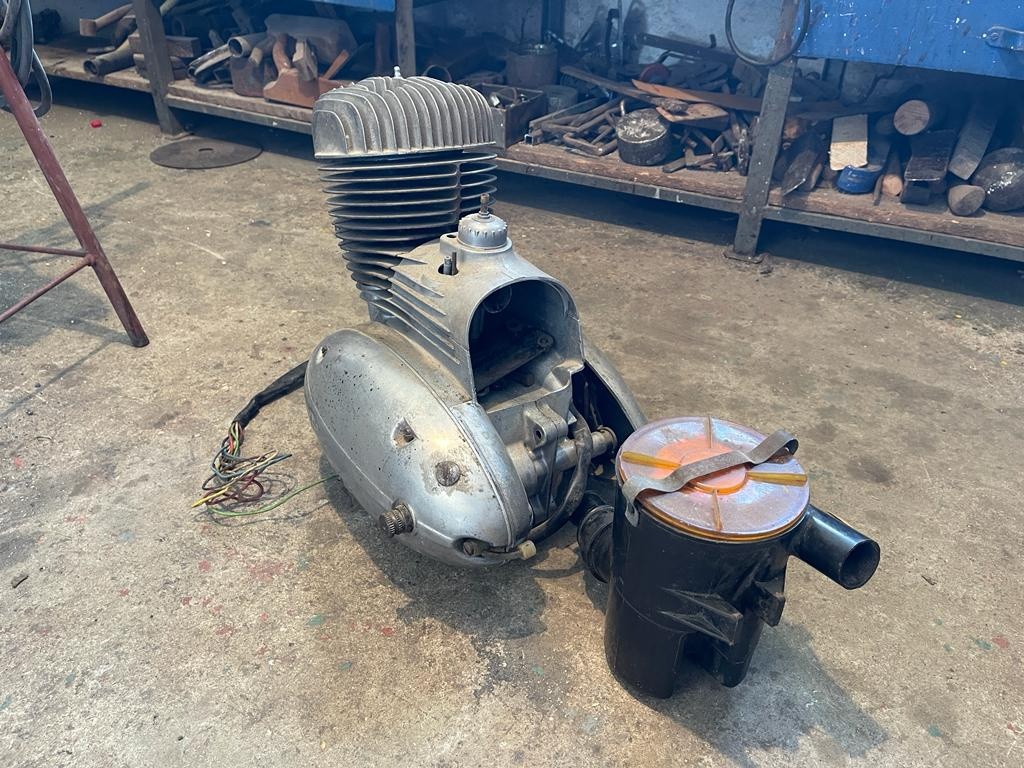 Jawa 250 panel.