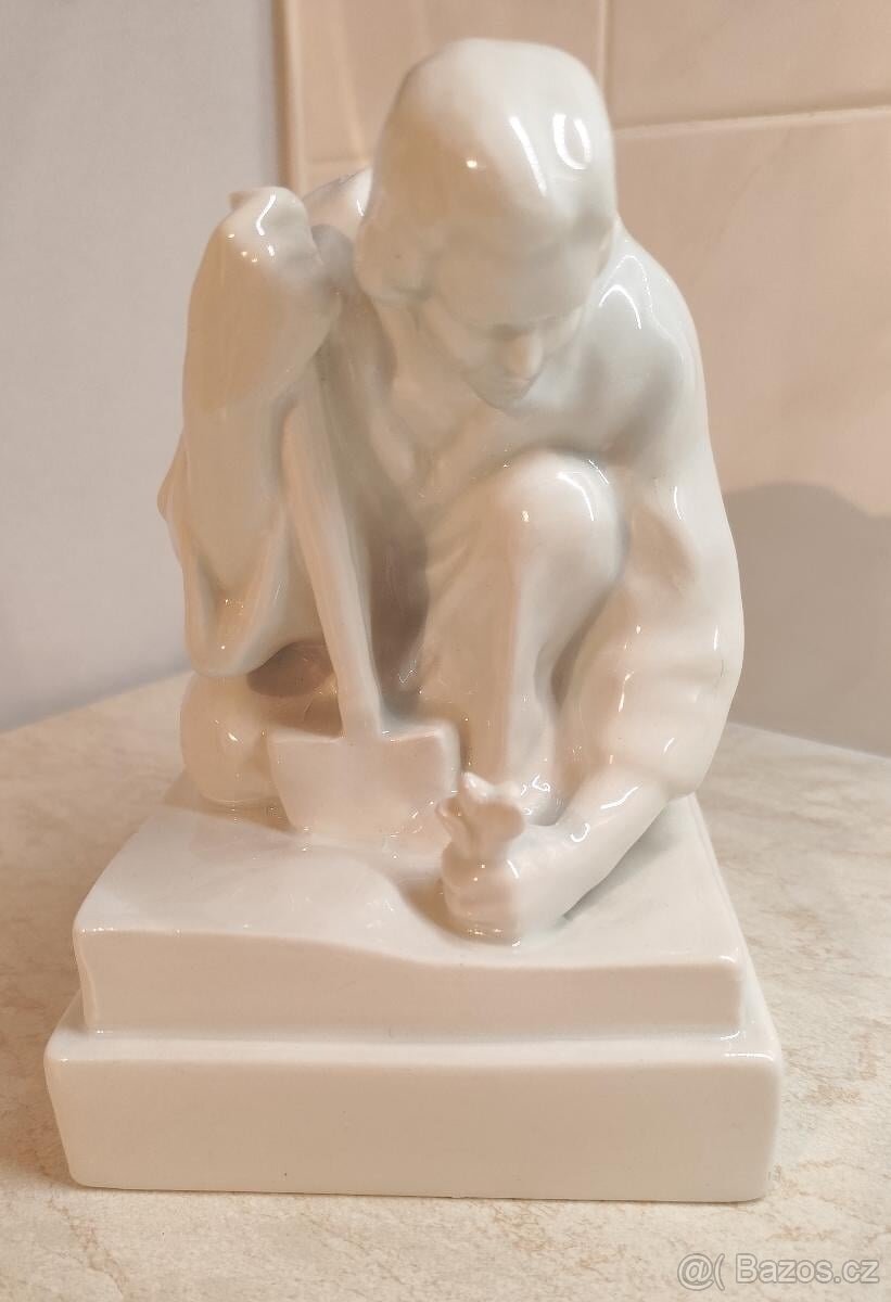 Porcelánová plastika / socha RAKO?