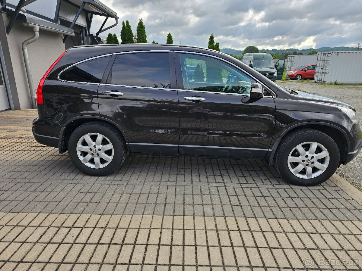 Honda CR-V 2,2crdi 103kW r. 2009