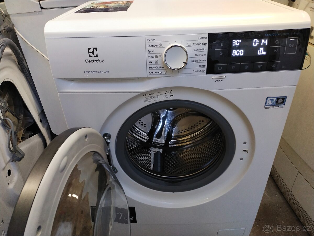 Prodám plně funkční dig.pračku zn.ELECTROLUX--7kg-DOVEZU--