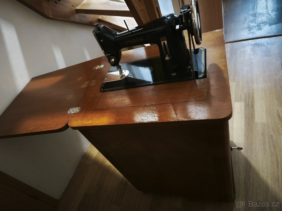 Šicí stroj