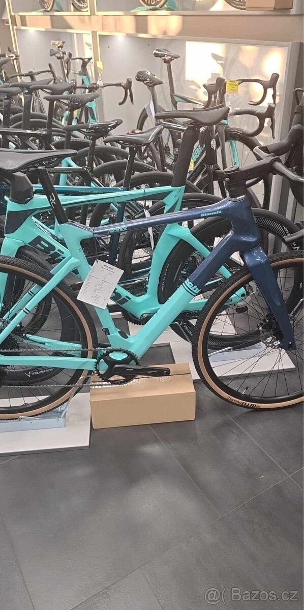 Prodám dámské Carbon Bianchi ARCADEX 600, GRX velikost M