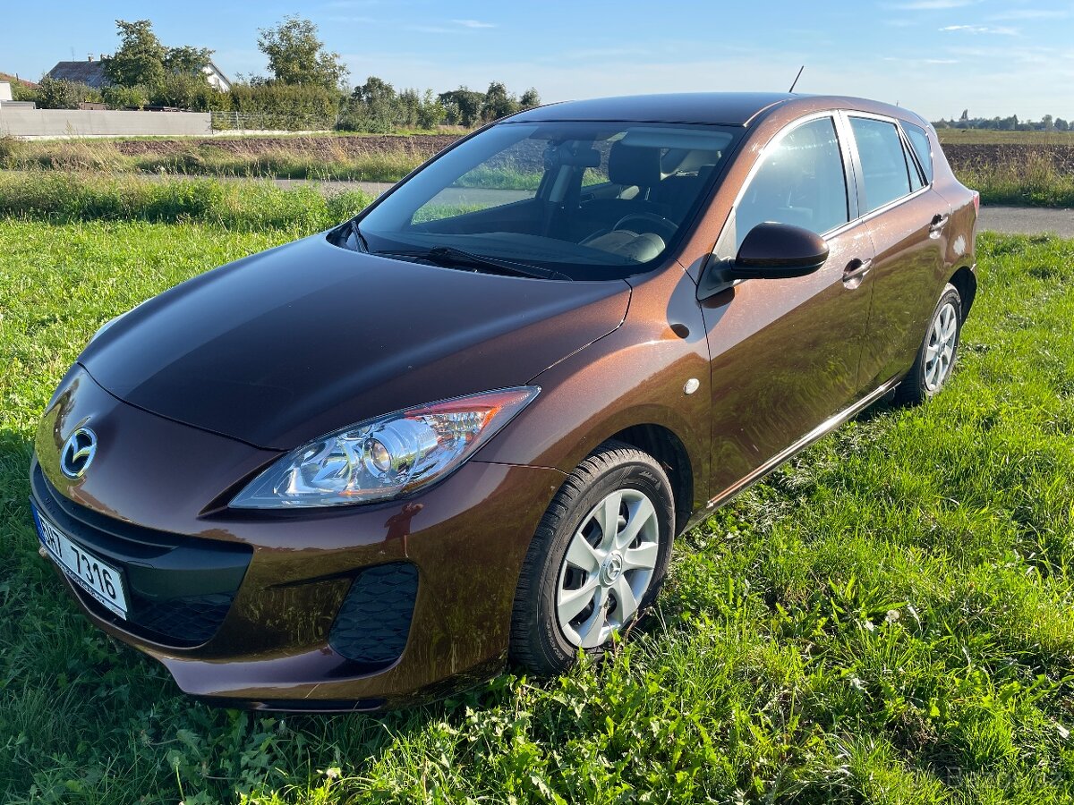 Mazda 3, 1.6, 77 kW, najeto 35 tis km, ČR, první majitel