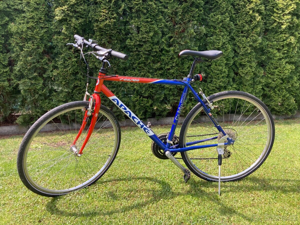 Trekové kolo Apache 28"