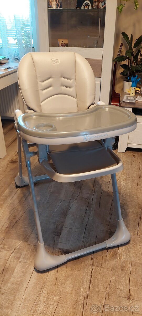KinderKraft YUMMY jídelní židlička