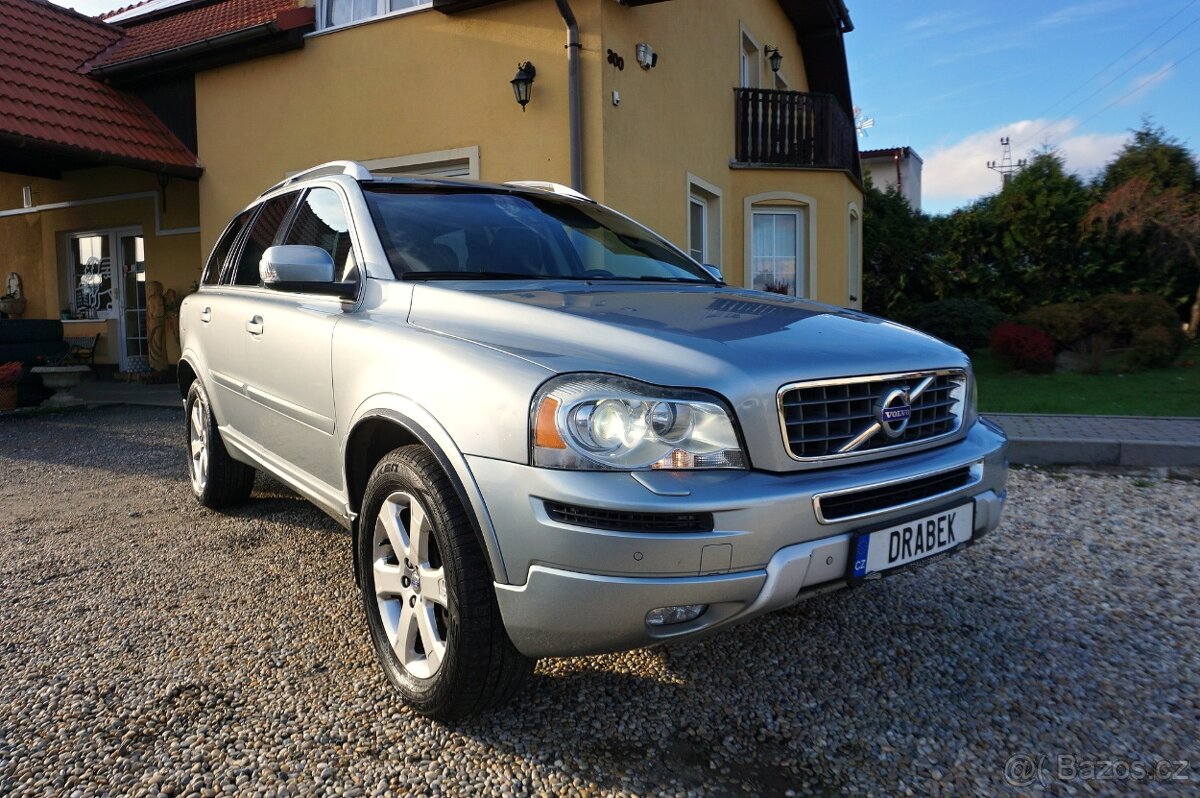 VOLVO XC90 2013 2,4D5 147KW 2013 7 MÍST MOMENTUM CZ