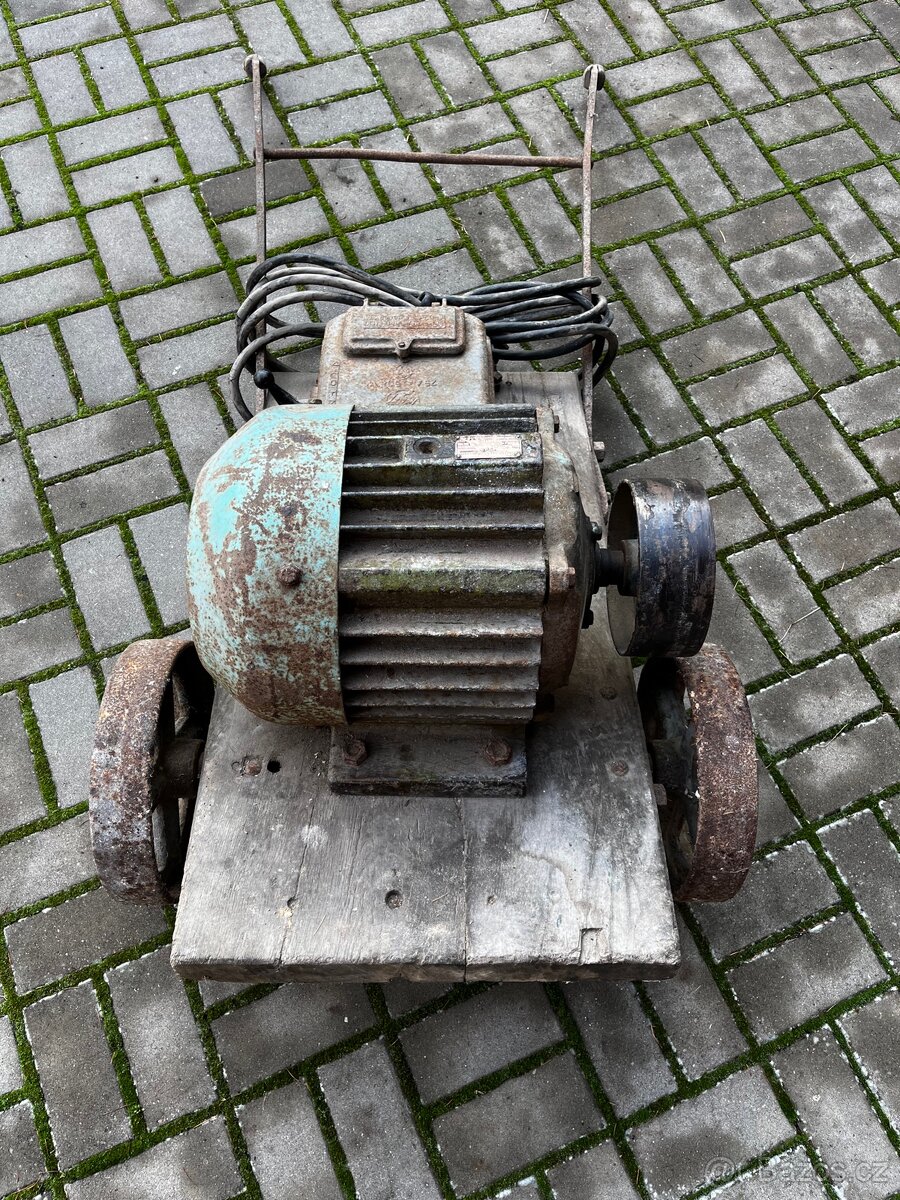 Elektromotor třífázový 380 4,5 kw