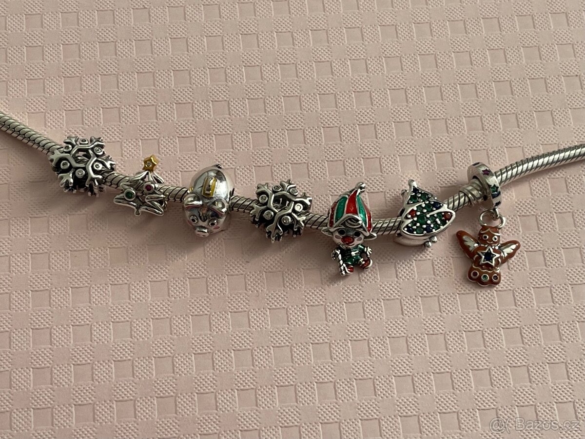 Vánoční korálky na náramek Pandora