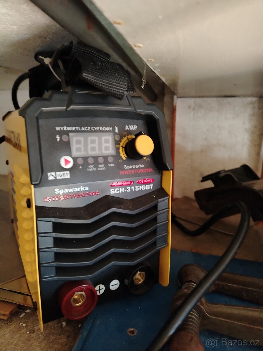 Invertorová svářečka