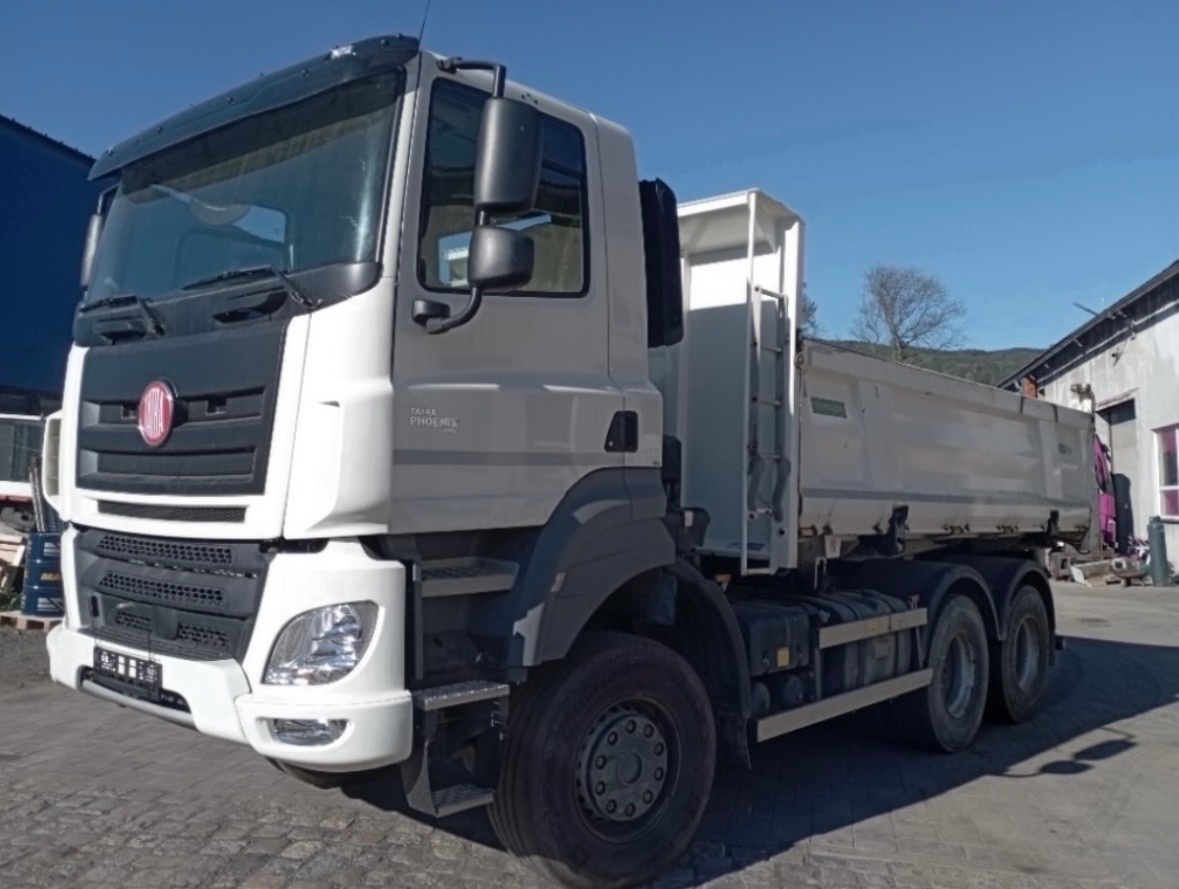 Tatra T158 PHONEIX