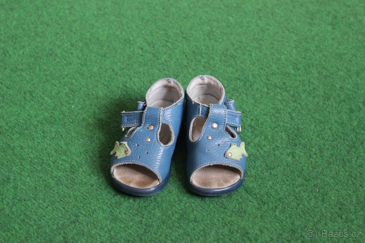 Dětské sandálky vel. 21, stélka 13.5 cm