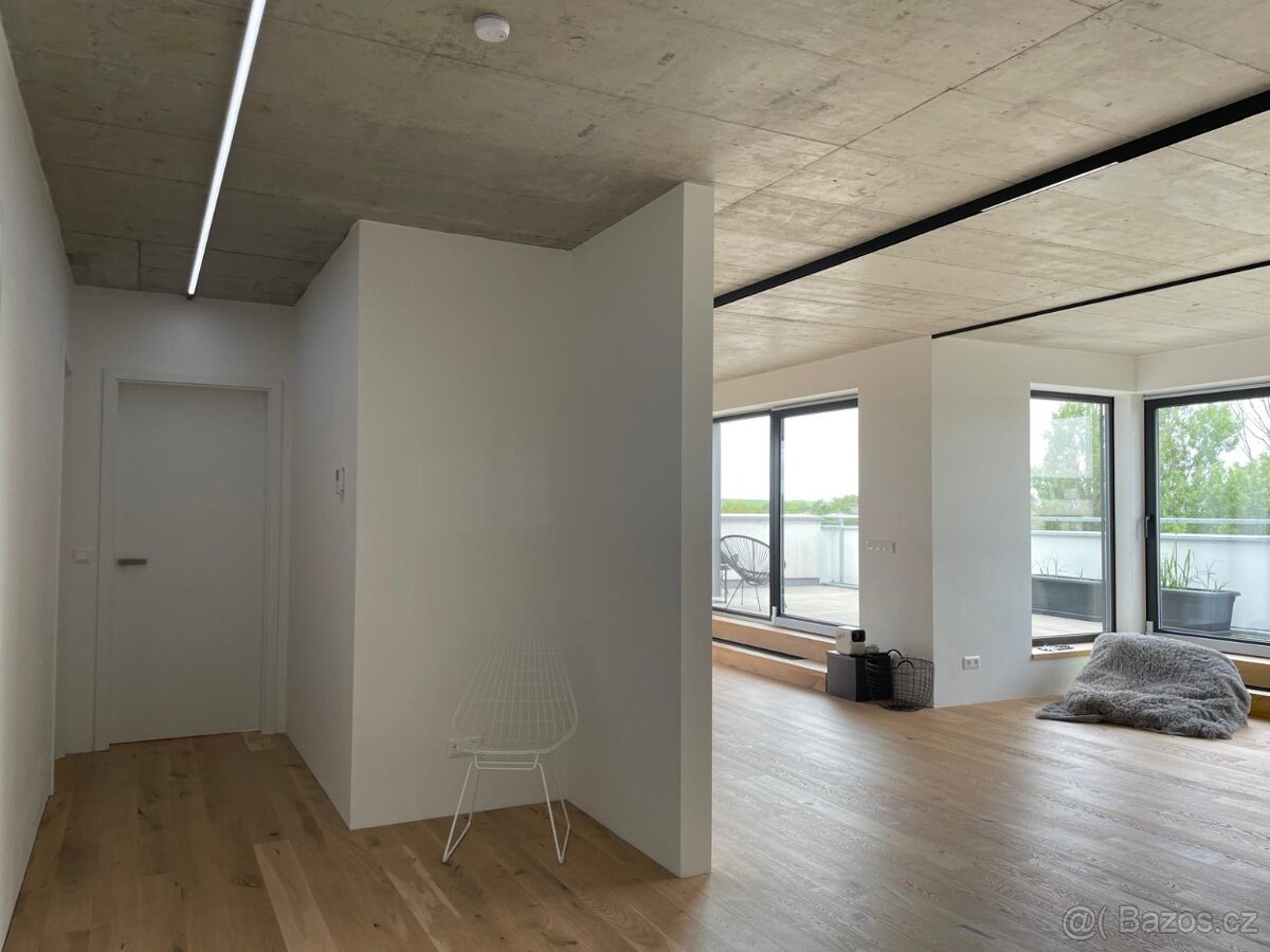Prodej novostavby bytu 3+kk, CP. 163,6 m2 s terasou, garážov