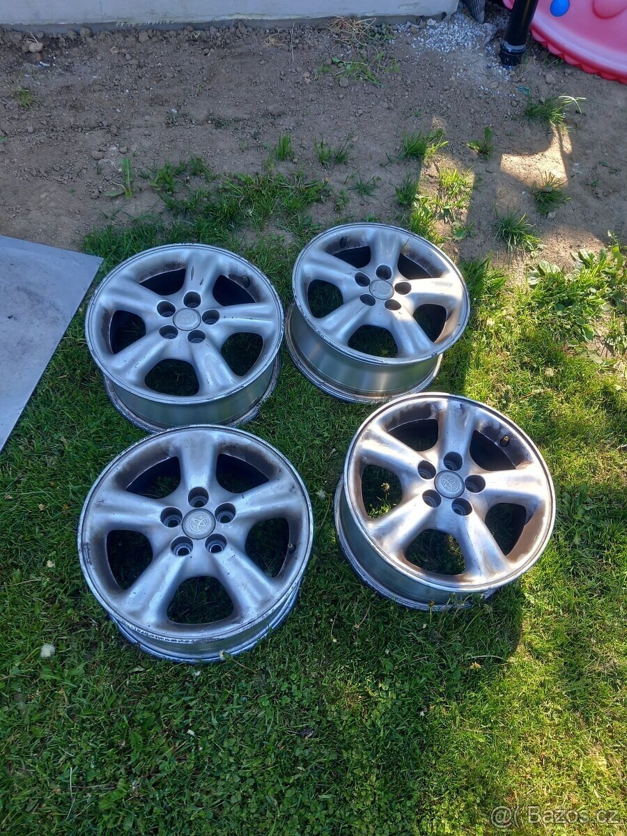 5x114,3 r15 alu kola toyota 5x114,3r15