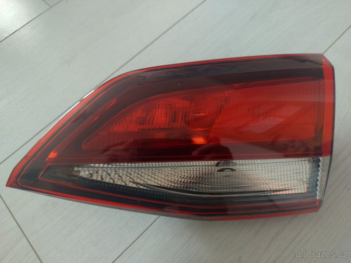Opel Astra K zadní světlo