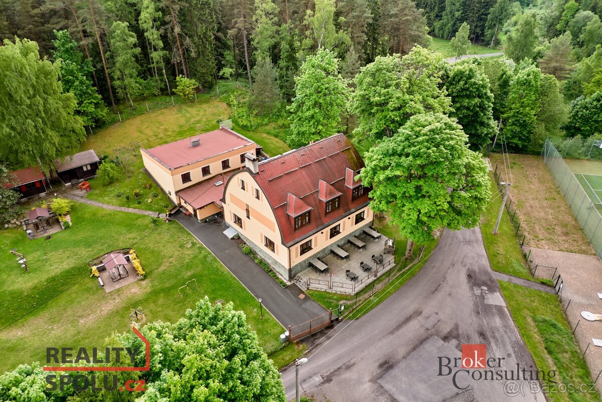 Prodej, komerční/ubytování, 500 m2, Fojtov E40, 36225 Nejdek