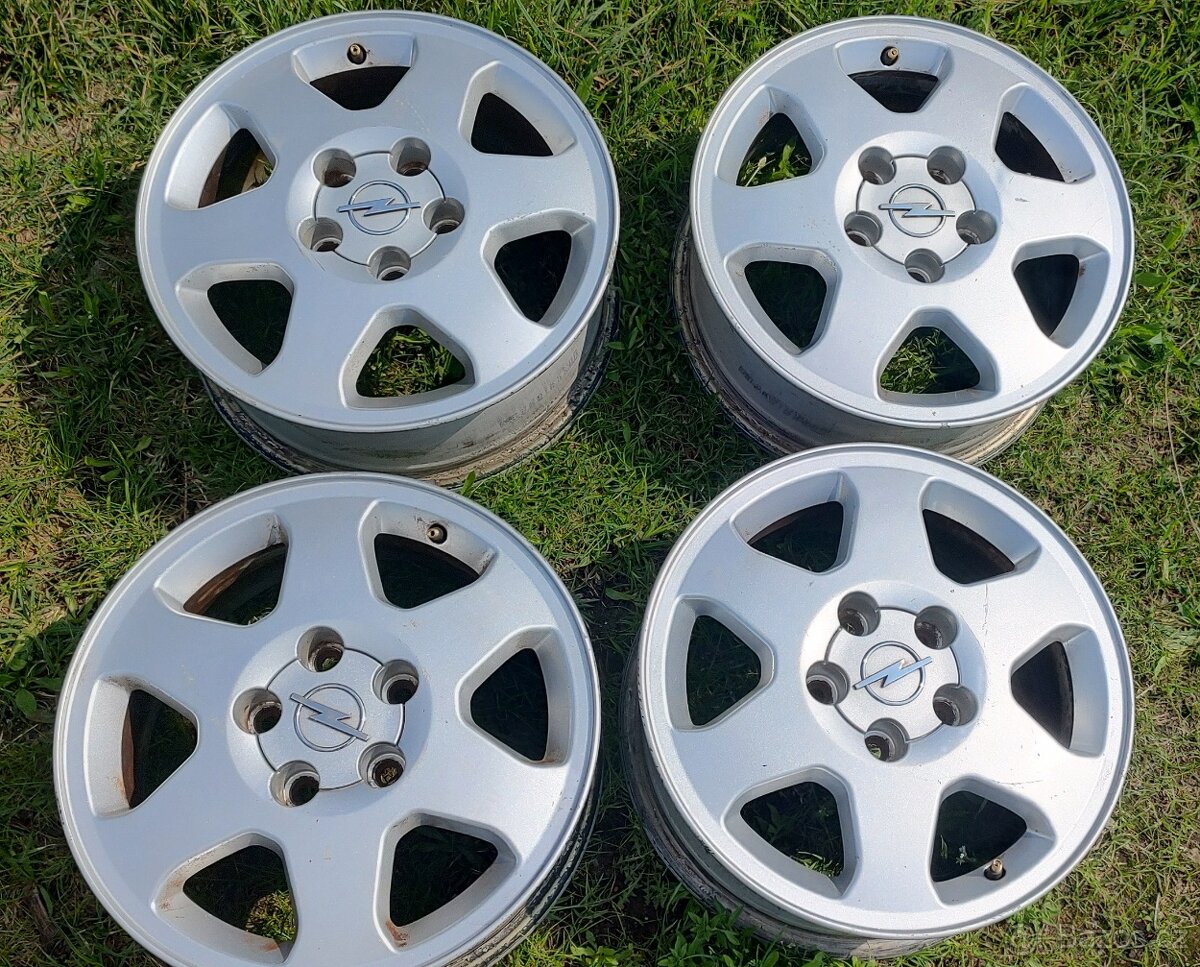Alu kola 5x110 R15 Opel