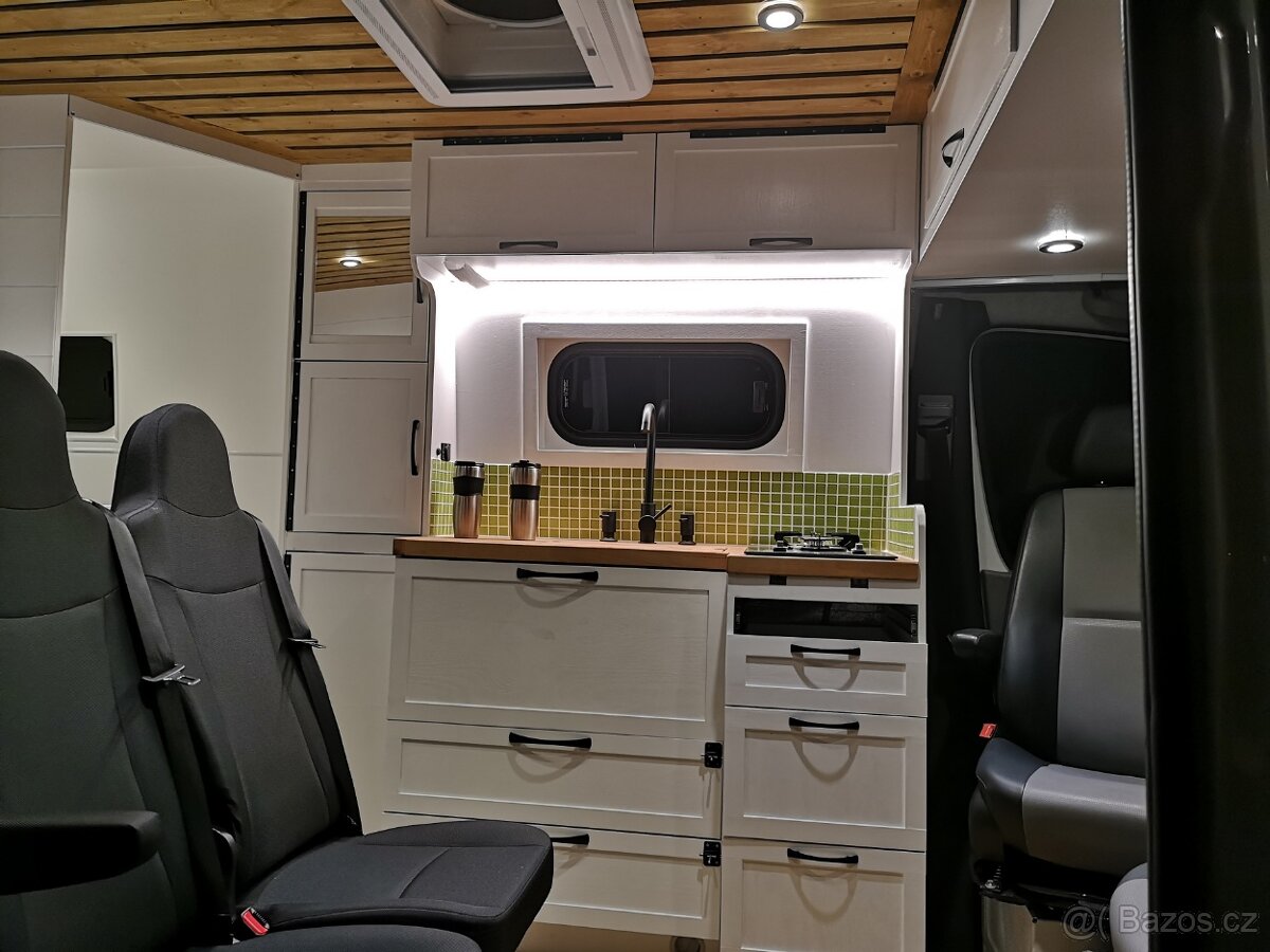 Obytná přestavba VW Crafter