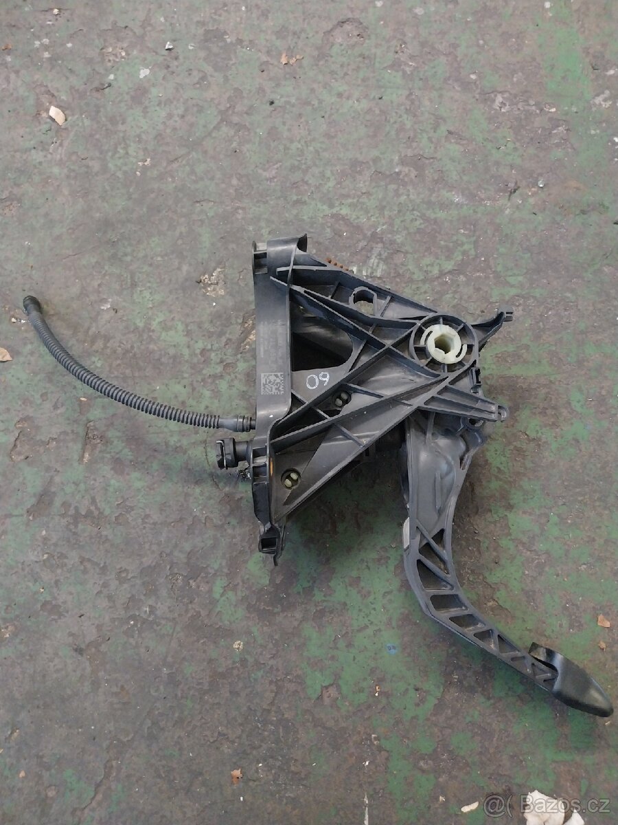 Spojkovy pedal skoda octavia 3 iii vw golf 7 vii