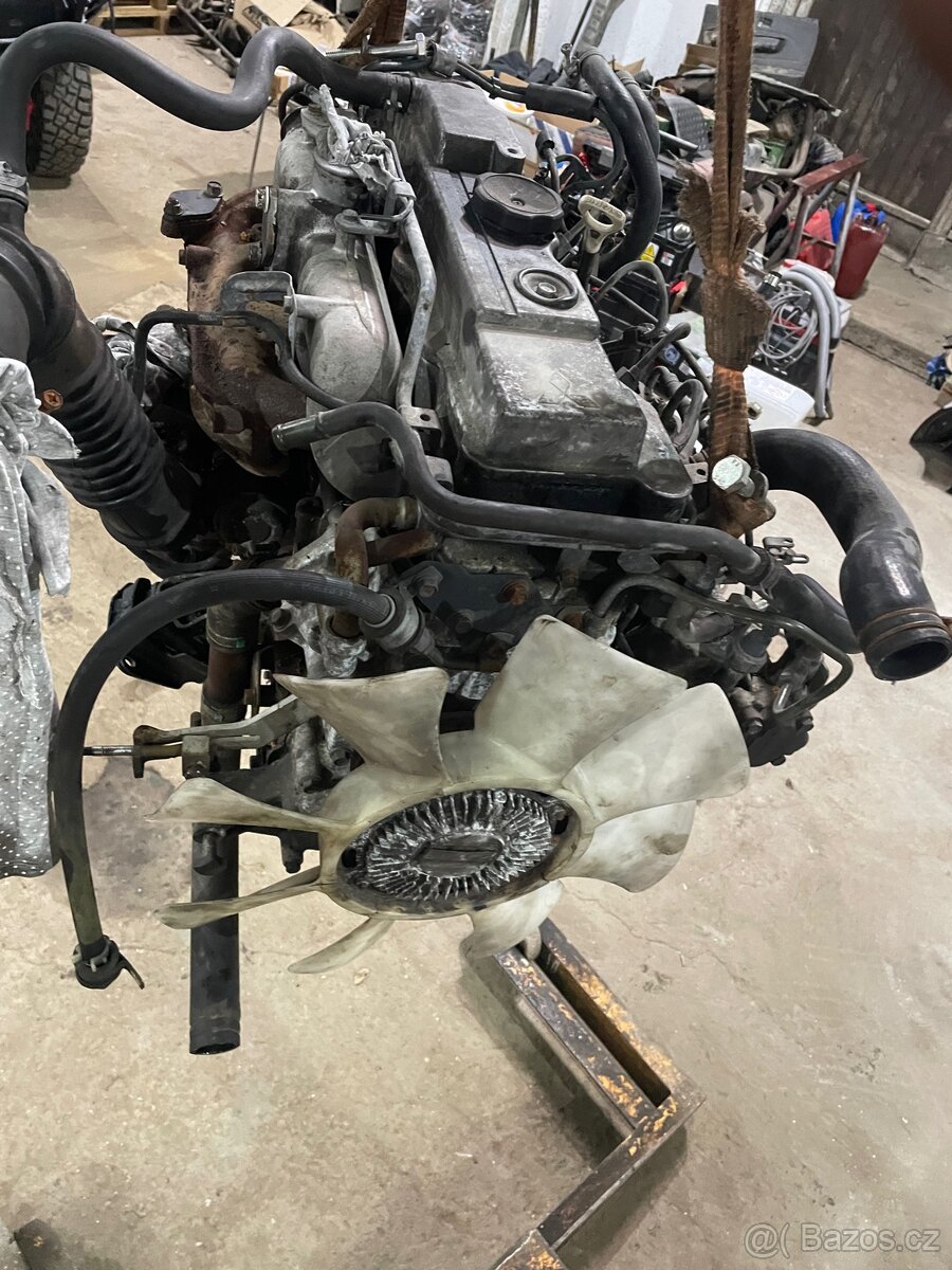 4m40