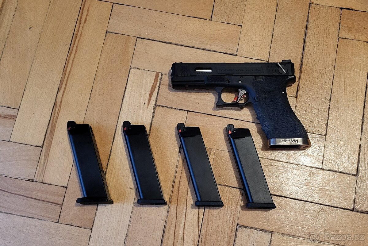 Airsoft Custom Full Auto Pistole Glock 18c od značky WE