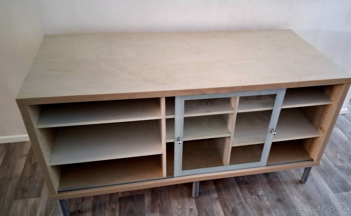 Komoda. IKEA. Magiket.