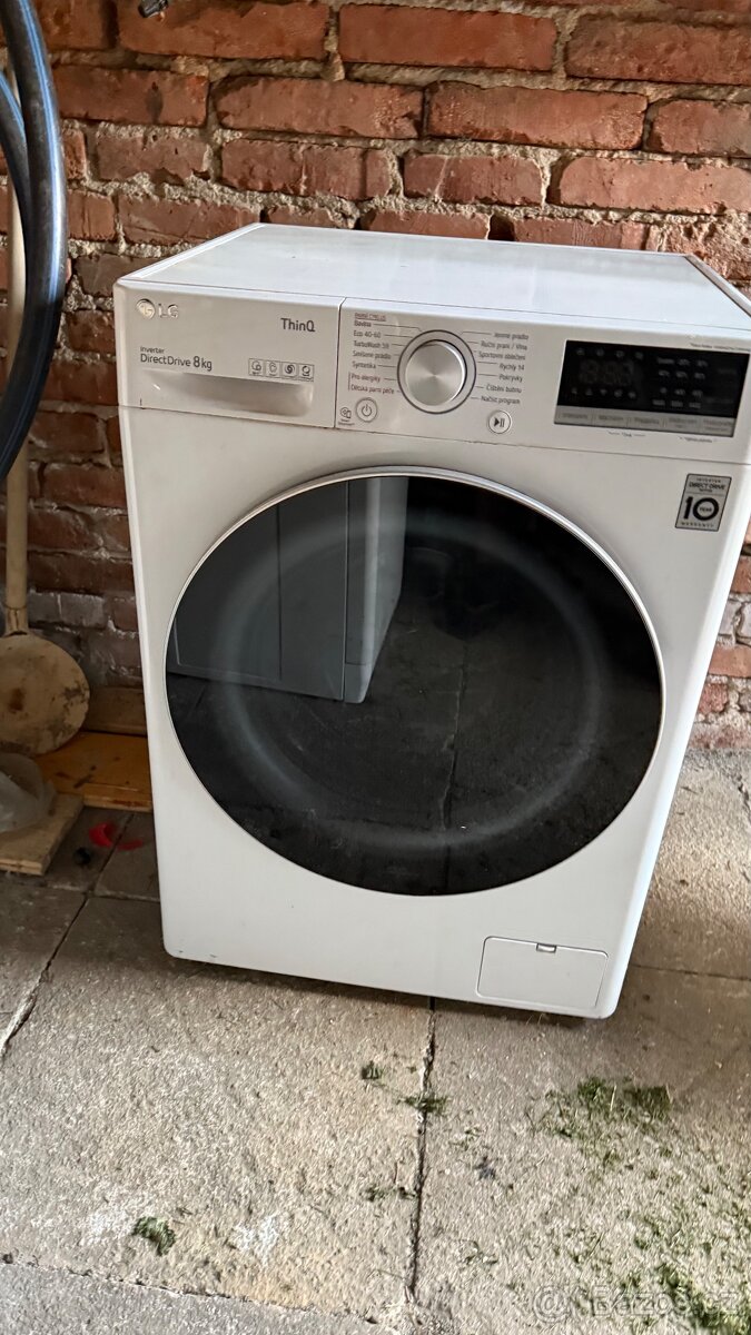 Pračka LG, super stav, plně funkční, na 8KG prádla, úsporná