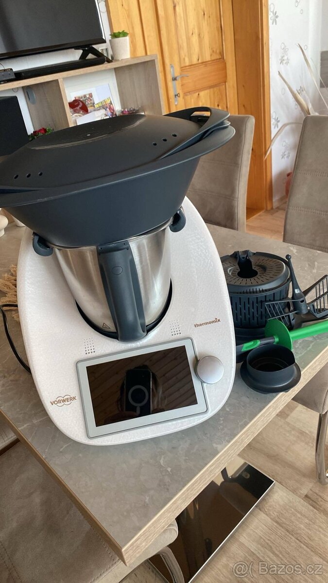 Prodám Thermomix 6