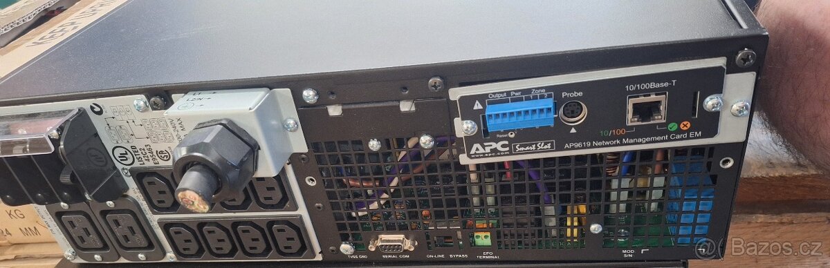 UPS APC SURT6000XLI