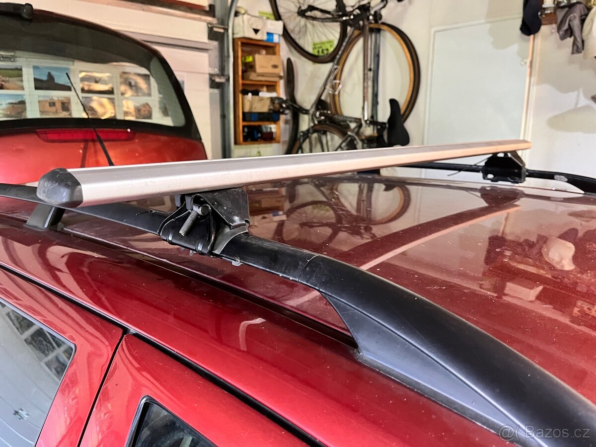 Tyče 115 cm a patky kompatibilní s Thule