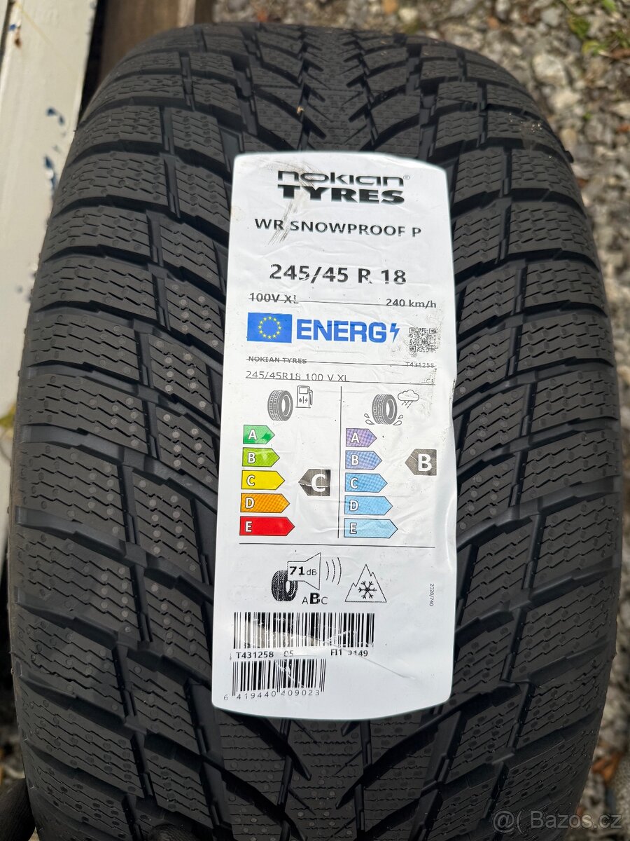 Zimní pneu Nokian 245/45 R18