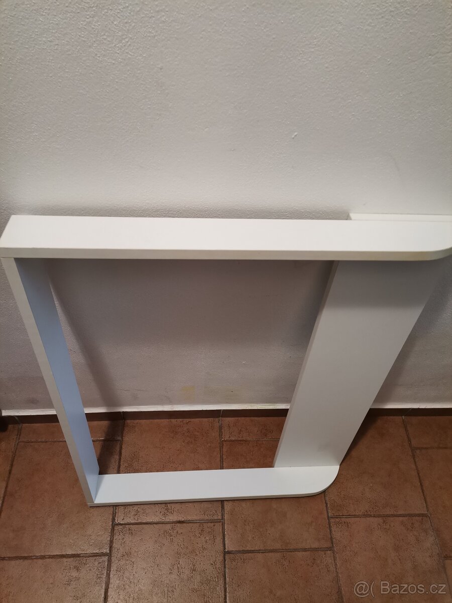 Přebalovací pult