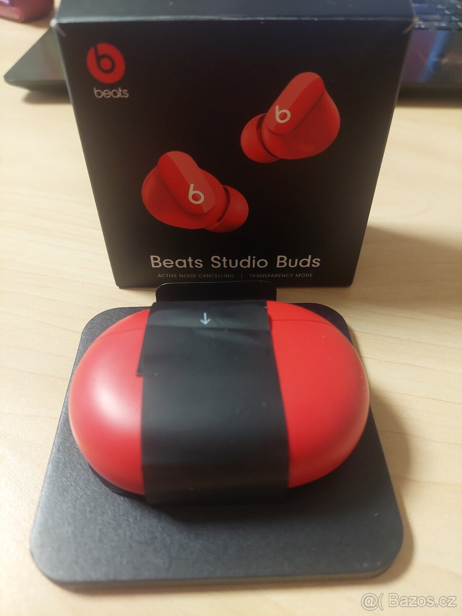 Beats Studio Buds