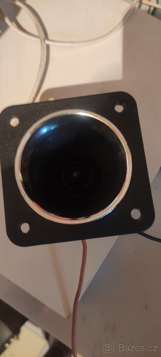 Výškový reproduktor subwoofer