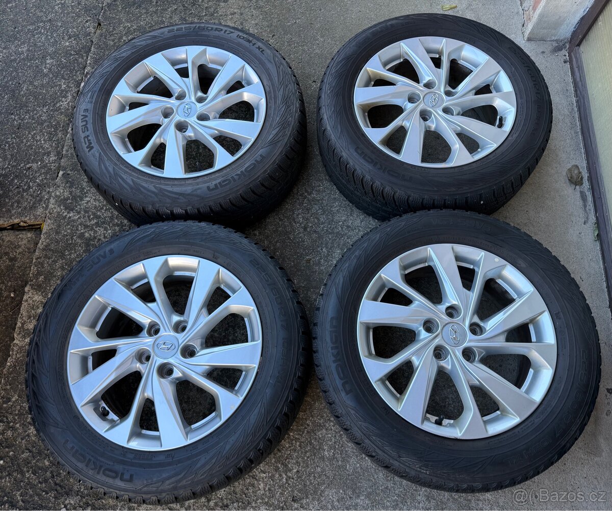 Alu kola Hyundai 5x114,3 R17 zimni Nokian 225/60/17