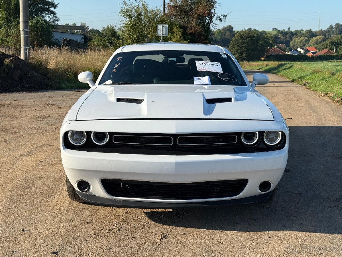 Dodge Challenger 3.6 V6 - díly