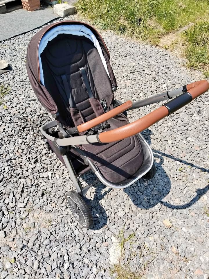 Sportovní kočárek ZOPA MOVE