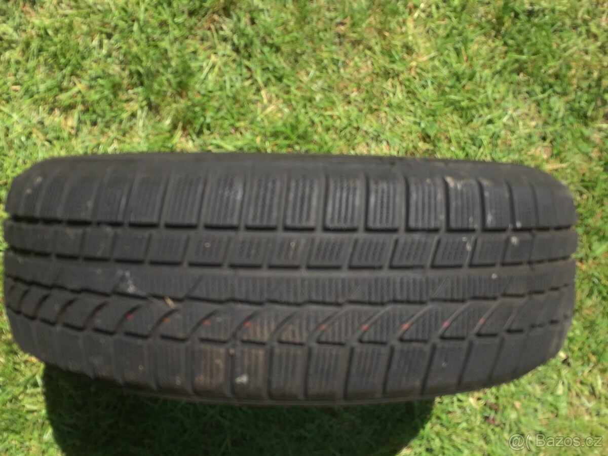 SNOWPROX TOYO 195/60 R 15 zimní