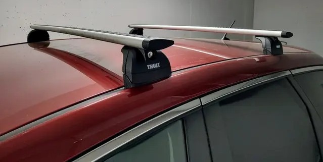 Střešní nosič Thule WingBar - Mazda, Ford