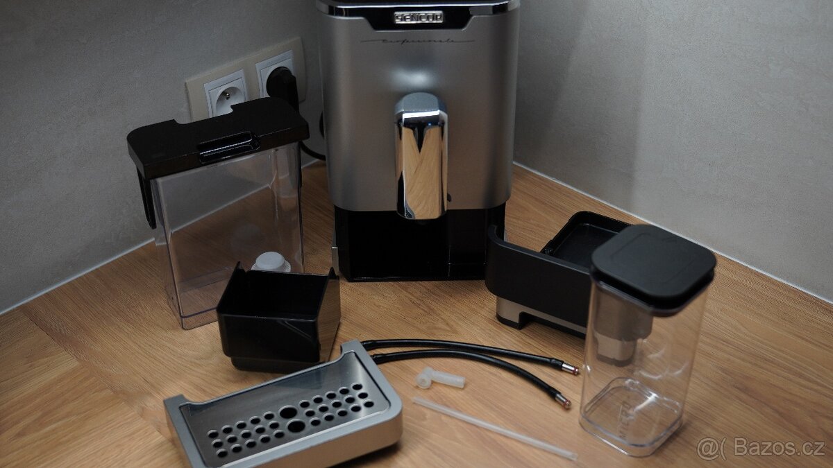 Kávovar SENCOR SES 9200CH (záruka do 10/2026)