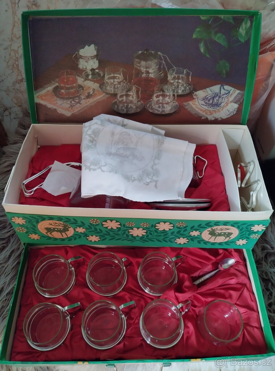 Skleneny set,motiv myslivost