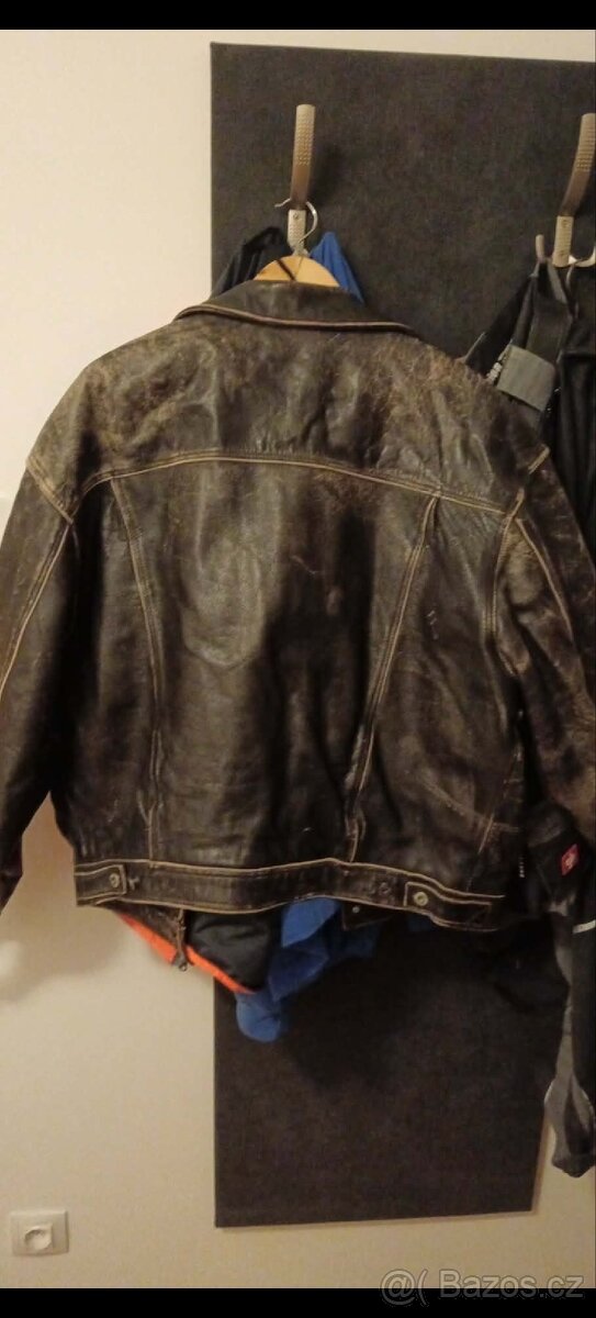 Kožená bunda Mustang