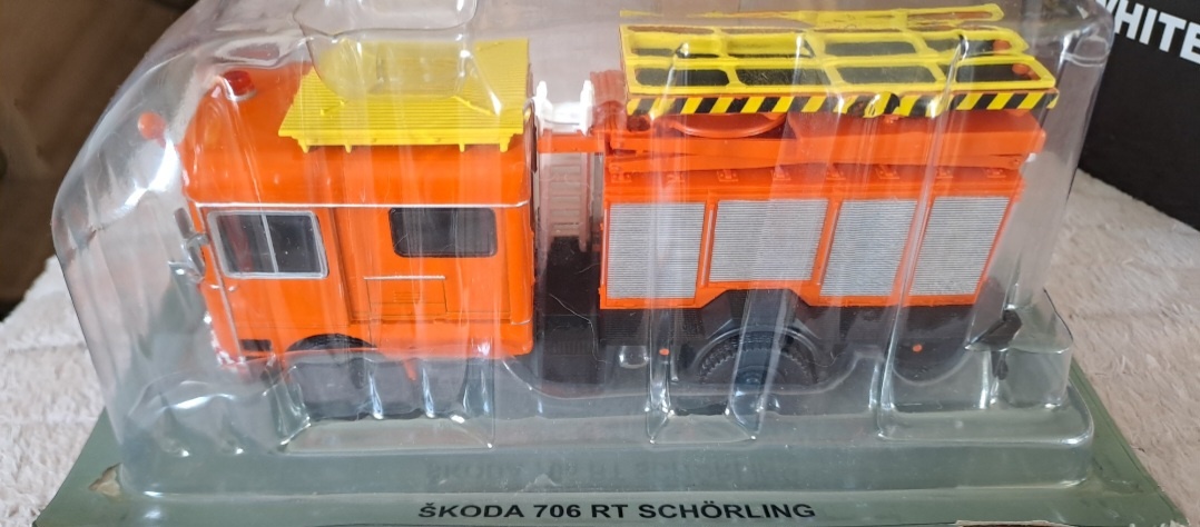 Škoda 706 RT SCHORLING měřítku 1:43