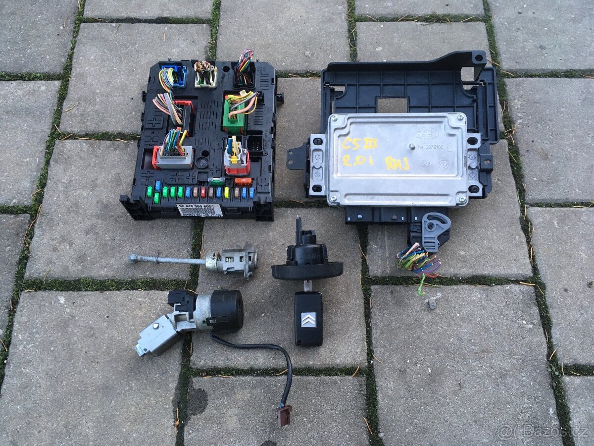 BSI + ECU + klíče na Citroebn C5 III 2.0i 16V RFJ