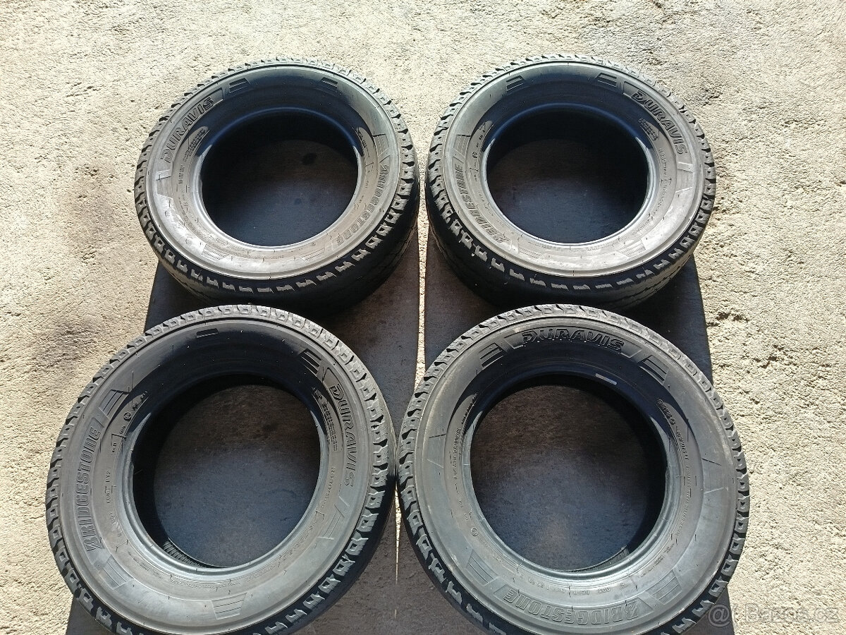 Dodávkové pneumatiky Bridgestone DURAVIS 215/70 R15