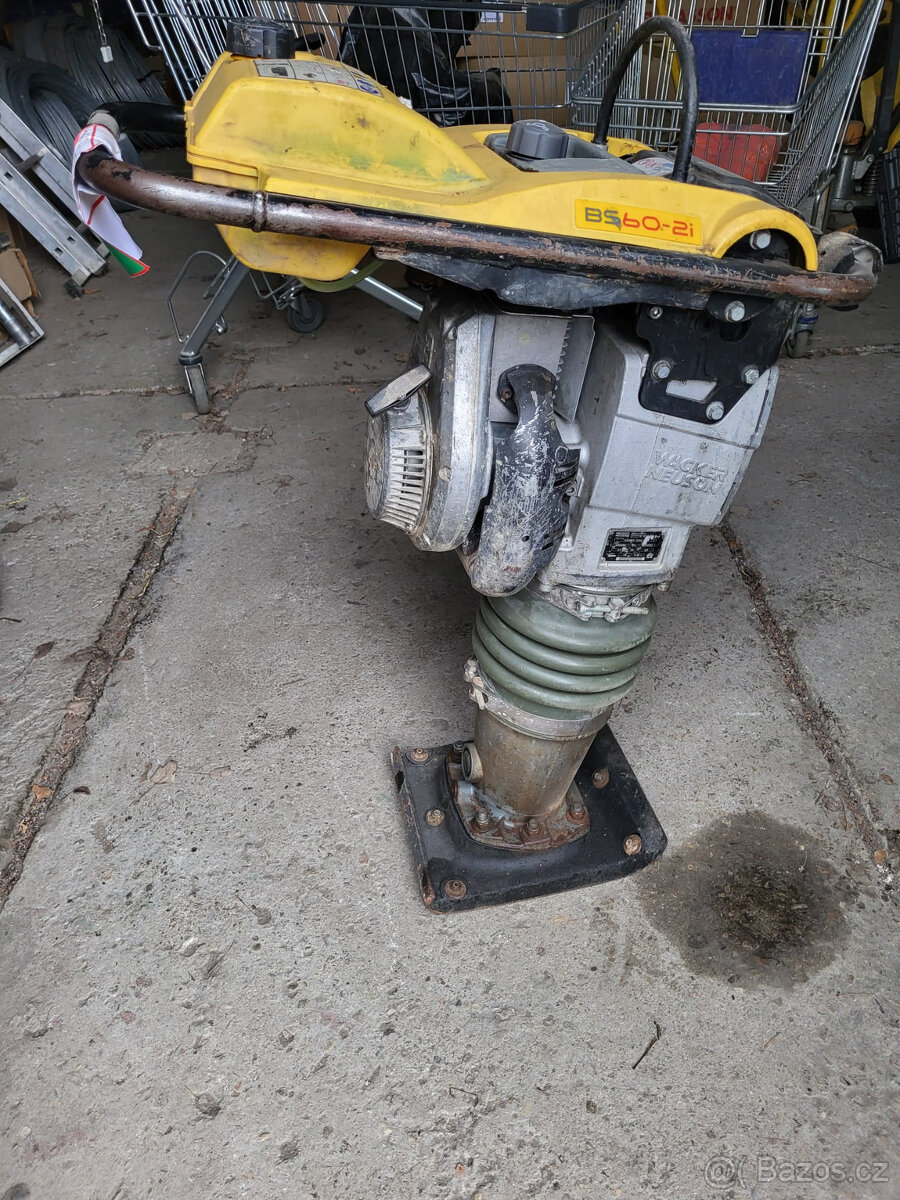 Vibrační pěch Wacker BS60-2i váha 80 Kg